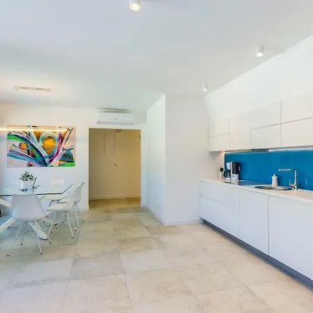Zaton Bay View וילה *